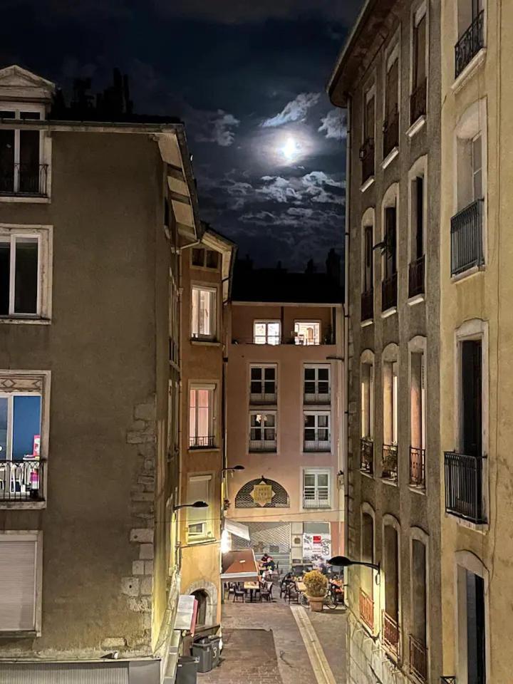 Chambre Privee En Hyper-Centre De Grenoble Zewnętrze zdjęcie